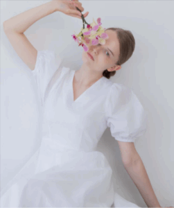 LOOKBOOK-–-La-lune-04-18-2025_06_43_PM